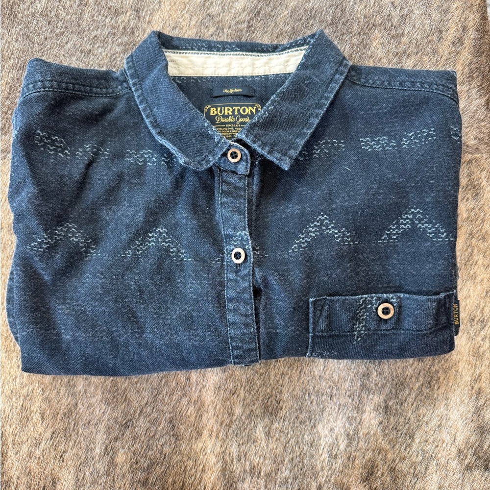 Burton Women’s Black Shirt
